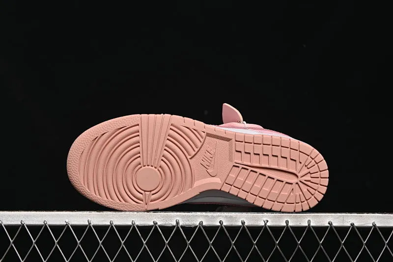 All Categories Nk SB Dunk Series Nk SB Dunk Low Low-top sneakers Nike SB Dunk Low White Pink Straps Low-top casual sneakers DO6485-600